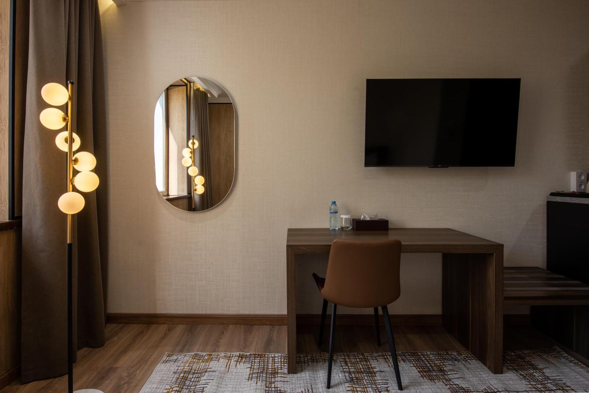 Silk Road Premium Hotel ทาชเคนต์ ภายนอก รูปภาพ