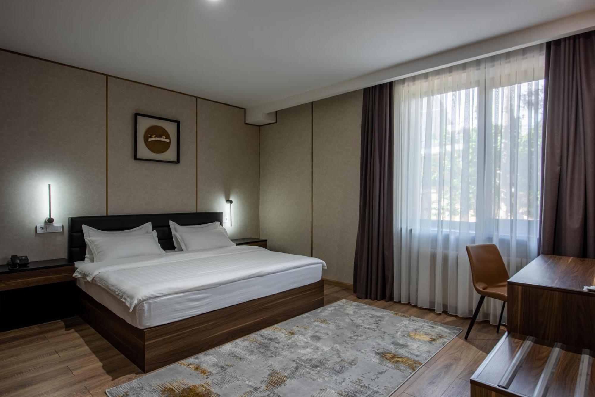 Silk Road Premium Hotel ทาชเคนต์ ภายนอก รูปภาพ