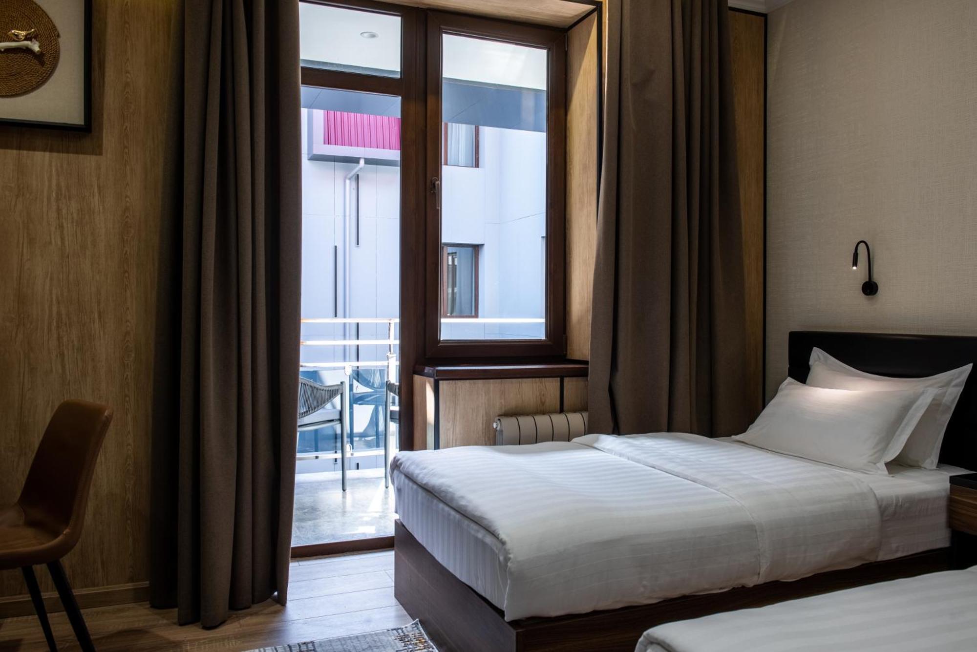 Silk Road Premium Hotel ทาชเคนต์ ภายนอก รูปภาพ