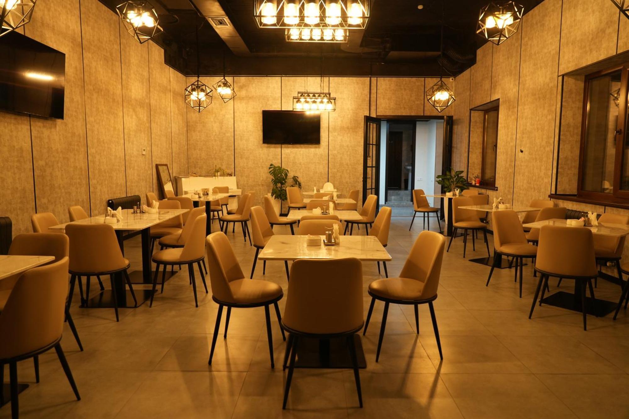 Silk Road Premium Hotel ทาชเคนต์ ภายนอก รูปภาพ